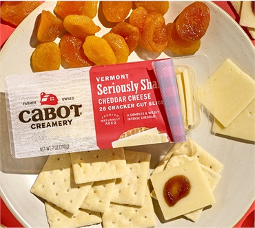 Cabot Seriously Sharp Cracker Cuts