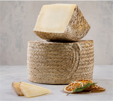 Grafton Story Teller Cheese